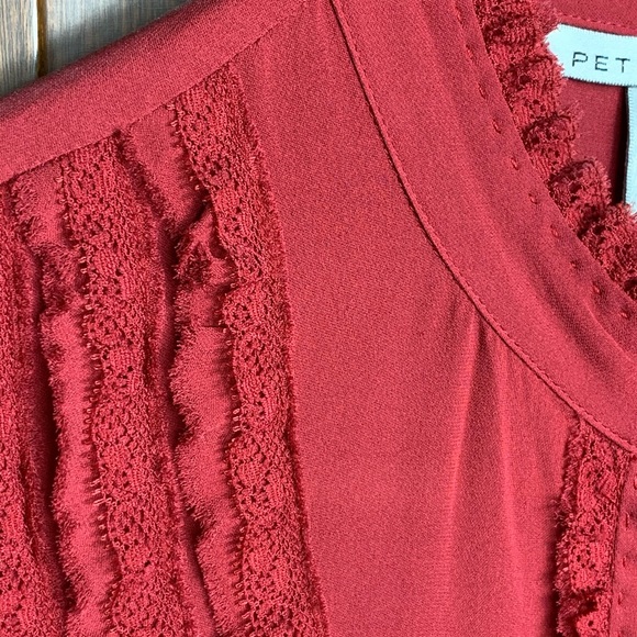 Peter Nygard red silk button belted ruffle shirt 6 - Picture 4 of 9